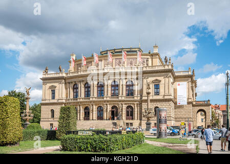 Veduta esterna del Rudolfinum a Praga Foto Stock