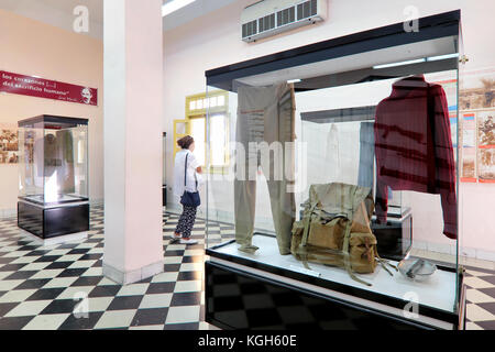 Fidel Castro zaino militare sul display in 26 de Julio Museum, Santiago de Cuba, Cuba Foto Stock