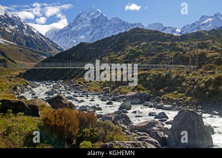 Ponte girevole sull'hooker valley via in Aoraki Monte Cook Foto Stock