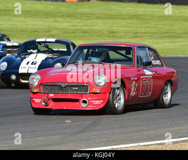 Barry Holmes, MG B GT V8, Bernies V8s, American Speedfest V, Brands Hatch, giugno 2017, automobili, Autosport, auto, il circuito da corsa, Inghilterra, intrattenere Foto Stock