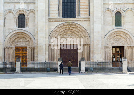 Vista della Basilica di Saint-Denis, Parigi, Francia. Foto Stock