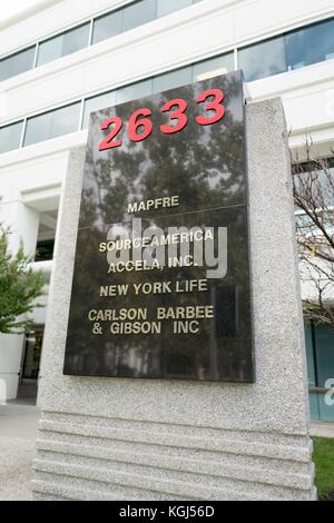 Firma con aziende tra cui Mapfre, Sourceamerica, Accela, New York Life e Carlson Berbee e Gibson, nel parco uffici Bishop Ranch a San Ramon, California, 20 ottobre 2017. () Foto Stock
