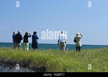 Scena da sangstrup klint in Danimarca, gruppo di anziani nella natura Foto Stock