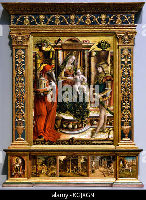 La Madonna della Rondine (la Madonna della Rondine) 1490 Carlo Crivelli, 1430/5 - 1494, Rinascimento italiano, pittore del partito conservatore tardo gotico sensibilità decorativa, Italia. Foto Stock