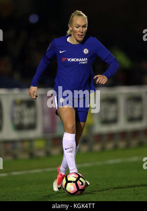 Maria Thorisdottir di Chelsea durante la UEFA Women's Champions League ultimi 16, prima tappa al Cherry Red Records Stadium di Londra. PREMERE ASSOCIAZIONE foto. Data immagine: Mercoledì 8 novembre 2017. Vedi PA storia CALCIO Chelsea Ladies. Il credito fotografico dovrebbe essere: Adam Davy/PA Wire Foto Stock