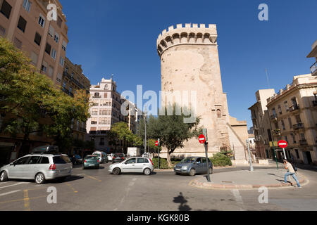 Valencia, Spagna. ottobre 25, 2017: la quart towers sono una coppia di torri gemelle che facevano parte della cinta muraria medievale che circondava la città vecchia di vale Foto Stock