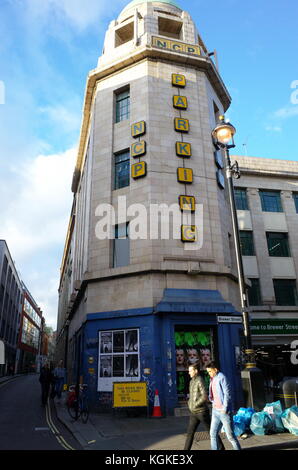 Parcheggio Parcheggio privato su Brewer street nel quartiere di Soho a Londra, Inghilterra Foto Stock