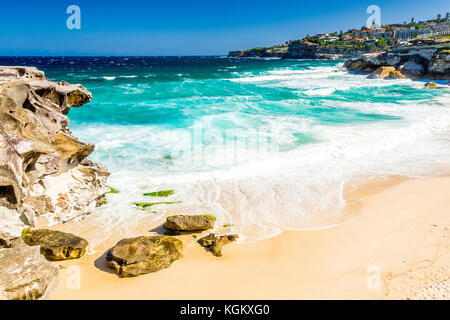 Pericolose condizioni di surf a Tamarama Beach a Sydney, NSW, Australia Foto Stock