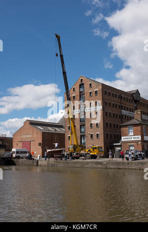 Alexandra magazzino e bacino principale di Gloucester Docks Foto Stock