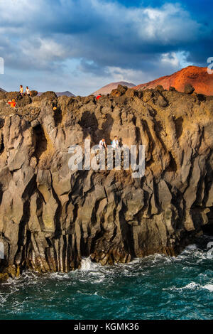 Costa vulcanica, Los Hervideros. Isola di Lanzarote. Isole Canarie Spagna. Europa Foto Stock