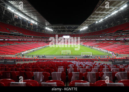 Londra, Regno Unito. 10 novembre 2017. Stadio di Wembley prima della partita internazionale di calcio tra Inghilterra e Germania a Londra, Regno Unito, 10 novembre 2017. Credito: dpa Picture Alliance/Alamy Live News Foto Stock