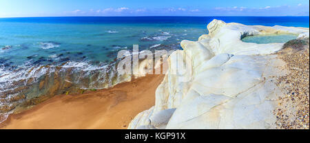 Le colorate scogliere di Eraclea Minoa: Riserva di Platani (Agrigento, Italia) Foto Stock