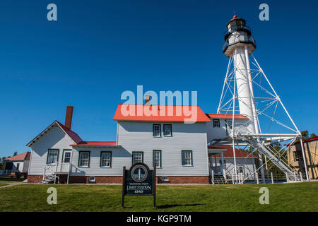 Whitefish Point Lighthouse, Grandi Laghi Shipwreck Museum, Michigan da Bruce Montagne/Dembinsky Foto Assoc Foto Stock