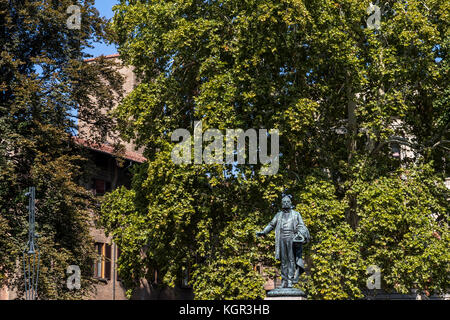 Monumento a Marco Minghetti, Piazza Minghetti, 40124 Bologna BO, Italia, Bologna vita di città, Italia. Foto Stock