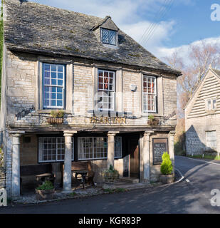 Bear Inn a Bisley, Cotswolds, Gloucestershire, Inghilterra Foto Stock
