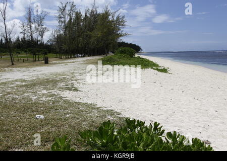 Esperienza sulla spiaggia pubblica di Pomponette Foto Stock