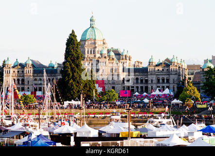 Il Parlamento provinciale edificio in Victoria, British Columbia, Canada sul Canada il giorno. Foto Stock