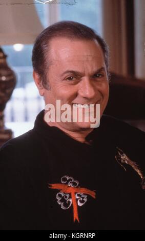 Lo specchio Crack'd (1980) Tony Curtis data: 1980 Foto Stock