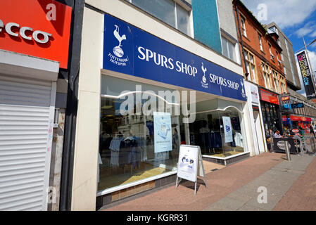 Spurs Shop Tottenham Hotspur Club shop in High Street, Southend on Sea, Essex. Acquista davanti. Calcio, squadra di calcio. Negozio di merchandising Club Foto Stock