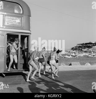 Vacanze estate (1963) , Cliff Richard , Jeremy Bulloch Foto Stock