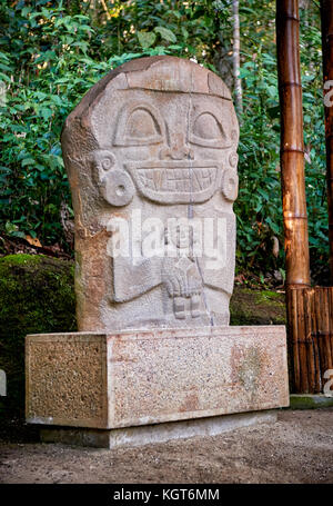 Bosque de estatuas nel parco archeologico Parque Arqueologico de san agustin , Colombia, Sud America Foto Stock