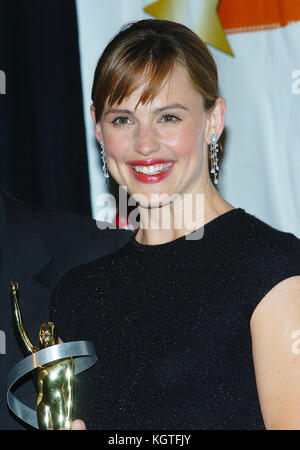 Jennifer Garner al showest awards 2004 notte al Paris hotel di Las Vegas. 25 marzo 2004.garnerjennifer006 = persone, headshot, premiere, premi mostra, arrivo, tappeto rosso evento, verticale, sorridente, industria cinematografica, Stati Uniti d'America, attrice cinematografica, movie celebrity, artista, celebrità, guardando la telecamera, fotografia, arte cultura e intrattenimento, partecipare ad un evento, bestof, una persona, di moda vestire Foto Stock