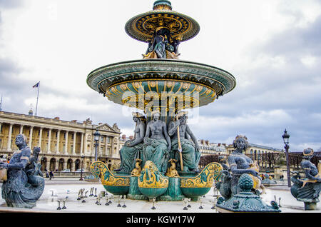 Fontane di Place de la Concorde, Paris, Francia Foto Stock