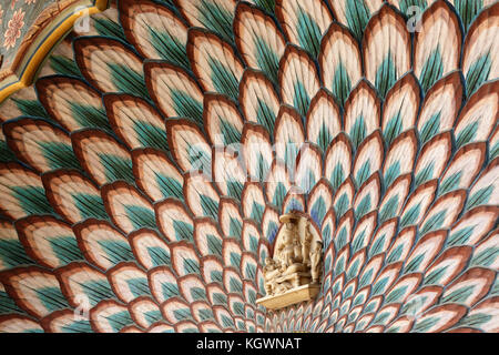 Dettaglio at Peacock gate Palazzo di Città, Jaipur, Rajasthan, India, Asia.building Foto Stock