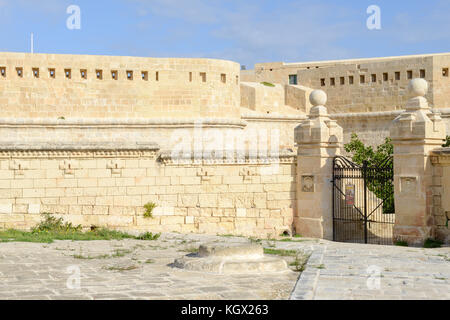 Il Forte Sant'Elmo a La Valletta su Malta Foto Stock