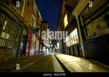 Il caos in York di notte Foto Stock