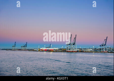 Pontile nel porto di Auckland in Nuova Zelanda Foto Stock