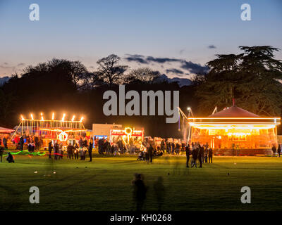 Il castello di Leeds fuochi d'artificio spettacolari, Maidstone, Kent, Regno Unito - 05 novembre 2017 Foto Stock