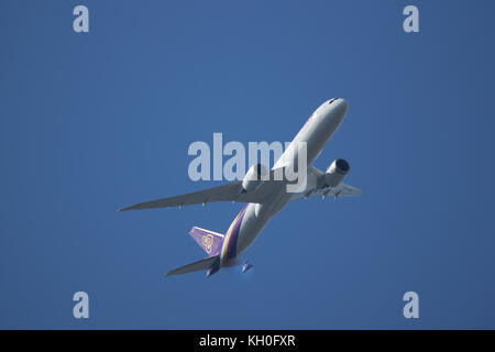 Chiang Mai, Thailandia - 11 ottobre 2017: 787-900 Boeing Dreamliner hs-twb di thaiairway. il decollo dall aeroporto di chiangmai a Bangkok Suvarnabhumi, thailandi Foto Stock