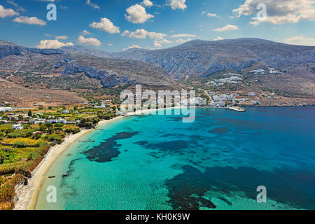 Aegiali spiaggia di Isola di Amorgos in cicladi grecia Foto Stock