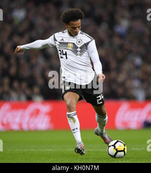 Leroy sane (Germania). GES/ Fussball/ Freundschaftsspiel: Inghilterra - Germania, 10.11.2017 Calcio: Partita amichevole: Inghilterra vs Germania, Londra, 10 novembre 2017 |utilizzo in tutto il mondo Foto Stock