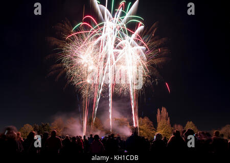 Fuochi d'artificio, Milton Keynes, Regno Unito Foto Stock