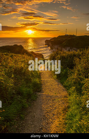 Flamborough Head Beach a sunrise Foto Stock