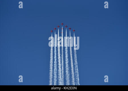 Le frecce rosse aerobatic team ad Atene battenti settimana 2017 air-show di tanagra Air Force Base in Grecia Foto Stock