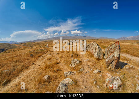 Zorats karer (carahunge) - pietra preistorici piramidi sito in Armenia, noto anche come stonehendge armeno Foto Stock