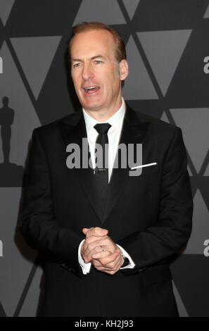 Hollywood, Ca. 11th novembre 2017. Bob Odenkirk al 9th Annual Governors Awards dell'AMPAS presso la Dolby Ballroom di Hollywood, California, l'11 novembre 2017. Credito: David Edwards/Media Punch/Alamy Live News Foto Stock