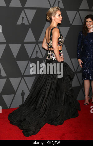 Hollywood, Ca. 11th novembre 2017. Jennifer Lawrence all'AMPAS 9th Annual Governors Awards presso la Dolby Ballroom di Hollywood, California, l'11 novembre 2017. Credito: David Edwards/Media Punch/Alamy Live News Foto Stock