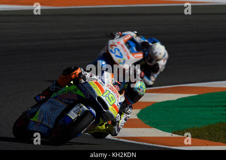 Valencia, Spagna. 12 novembre 2017. #19 Xavier Simeon (bel) tasca Racing Scuderia Moto2 Kalex durante la giornata di gara del Gran Premio Motul de la Comunitat Valenciana, circuito di Ricardo Tormo, Valencia, Spagna. Sabato 12 novembre 2017. Crediti: Gtres Información más Comuniación on line, S.L./Alamy Live News Foto Stock