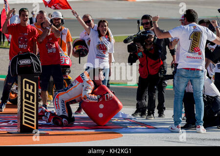 Valencia, Spagna. 12 novembre 2017. #93 Marc Marquez (spagnolo) Repsol Honda Team Honda durante la giornata di gara del Gran Premio Motul de la Comunitat Valenciana, circuito di Ricardo Tormo, Valencia, Spagna. Sabato 12 novembre 2017. Crediti: Gtres Información más Comuniación on line, S.L./Alamy Live News Foto Stock