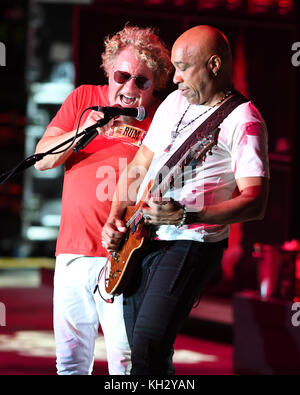 Pompano Beach FL, Stati Uniti. 12th novembre 2017. Il Circolo si esibisce al Pompano Beach Amphitheater il 12 novembre 2017 a Pompano Beach, Florida. Credito: Mpi04/Media Punch/Alamy Live News Foto Stock