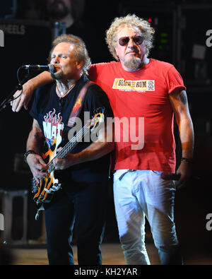 Pompano Beach FL, Stati Uniti. 12th novembre 2017. Il Circolo si esibisce al Pompano Beach Amphitheater il 12 novembre 2017 a Pompano Beach, Florida. Credito: Mpi04/Media Punch/Alamy Live News Foto Stock