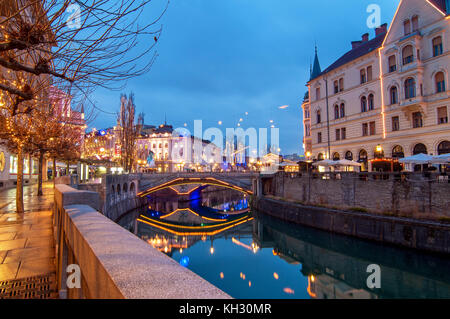 Ljubljanas centro città decorato per il Natale e il nuovo anno di celebrazione Foto Stock