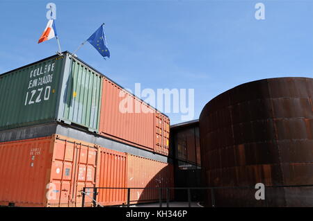 Viste generali del quartiere del porto di la Joliette, Marsiglia, Francia Foto Stock