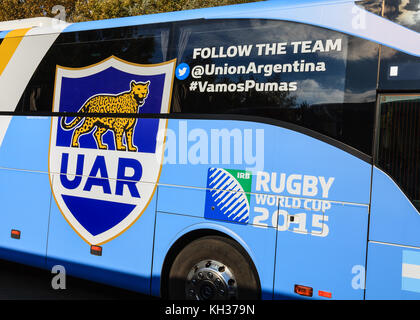 Il pullman utilizzato per il trasporto del Argentina rugby intorno al 2015 località della Coppa del Mondo è raffigurato in Leicester, Inghilterra. Foto Stock