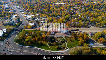 Bellissima vista di boise idaho depot e case residenziali in Autunno colori Foto Stock