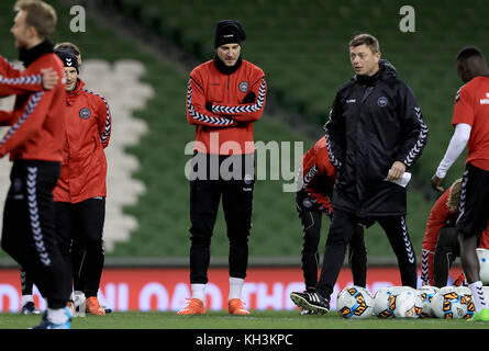 Nicklas Bendtner in Danimarca durante una sessione di allenamento allo stadio Aviva di Dublino. Foto Stock